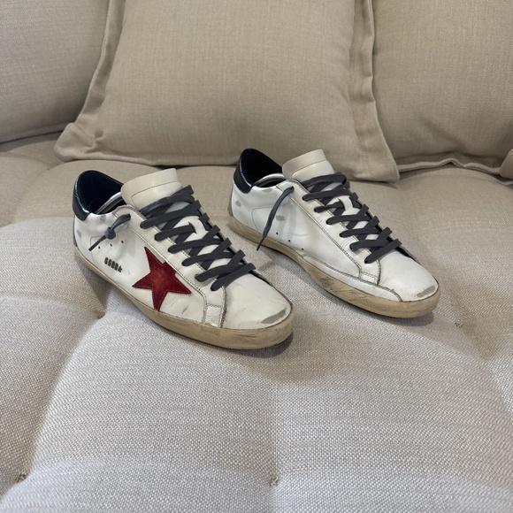 Golden Goose Sneakers in white Nappa leather with red suede star. EU45 - Picture 1 of 5